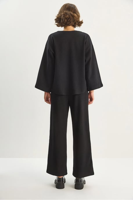 Bianco Lucci V‑Ausschnitt Strickcardigan und weite Hose Set - Schwarz - Image 6