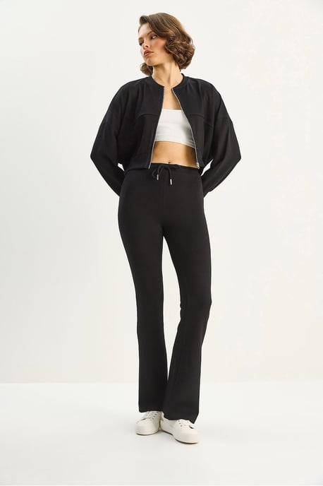 Hohe Taillierte Flared Pants und Bomberjacke Zweiteiliges Set - Image 4