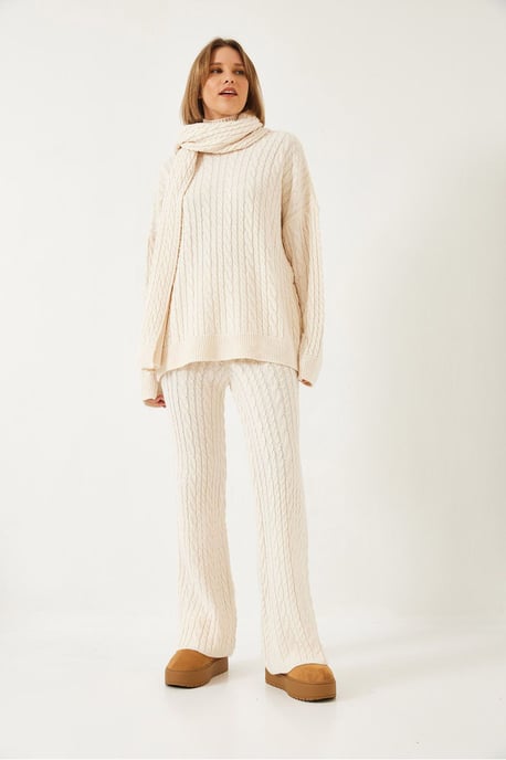 Strickpullover mit Struktur Oversized Co-Ord Set - Image 4