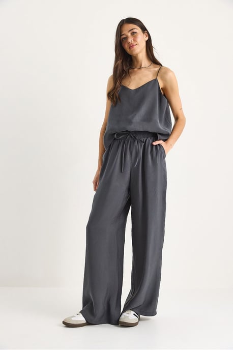 Ärmelloses Top und weite Hosen Set - Image 3