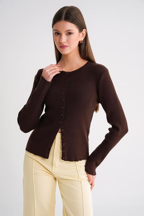 Knopfverziertes Slim-Fit-Rippstrick-Cardigan - Image 4