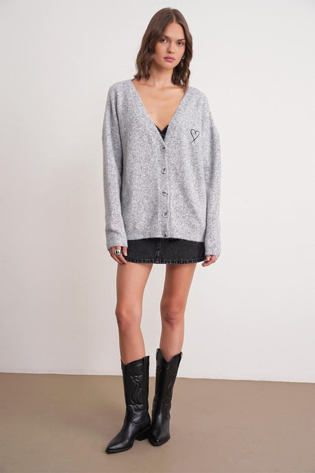 Übergroßer Strick-Cardigan mit Herzdetail - Image 2