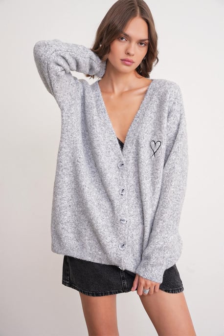 Übergroßer Strick-Cardigan mit Herzdetail - Image 3