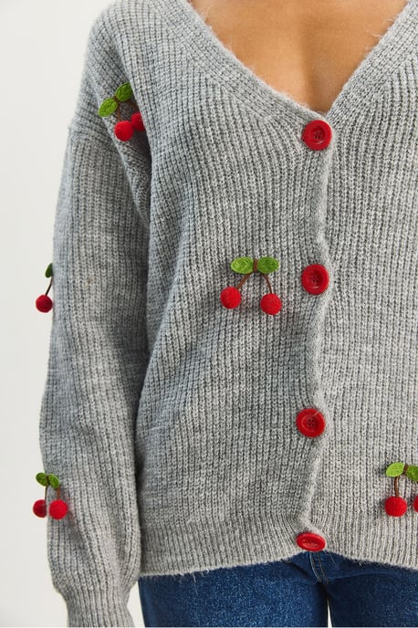 V-Ausschnitt Pullover-Cardigan mit Fruchtstickerei - Image 6