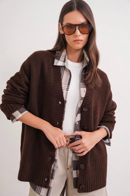 Knopf-V-Ausschnitt Rippstrick-Cardigan - Image 1