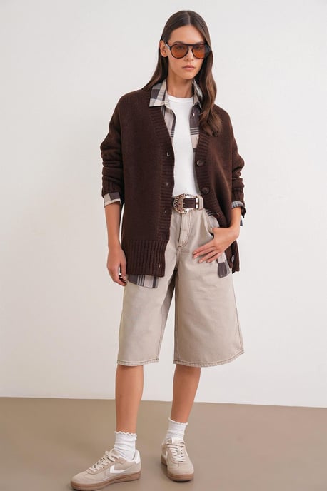 Knopf-V-Ausschnitt Rippstrick-Cardigan - Image 2