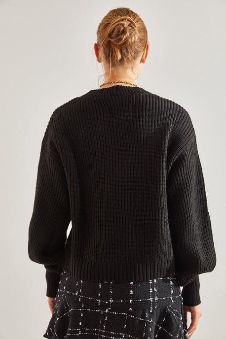 V-Ausschnitt Kurzer Rippenstrickcardigan mit goldfarbenen Knöpfen - Image 3