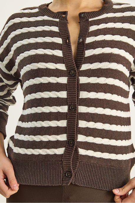 Haarzopf Strickjacke mit Knopfverschluss - Image 6