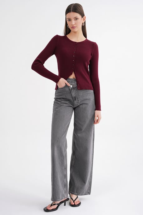 Knopfbetonter Slim Fit Rippstrick-Cardigan - Image 2