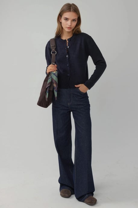 Rundhals-Strickjacke mit weichem Griff - Image 3