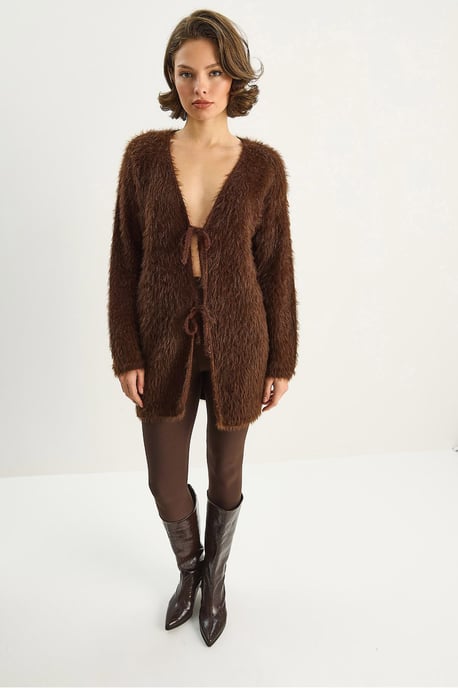 Strukturiertes V-Ausschnitt Midi-Cardigan mit Bindegürtel - Image 2
