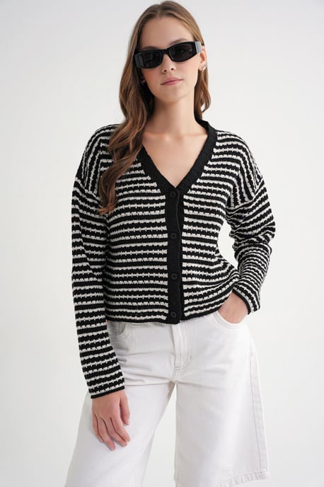 Gestreifter V-Ausschnitt Knopf-Front Rippenstrick-Cardigan - Image 4