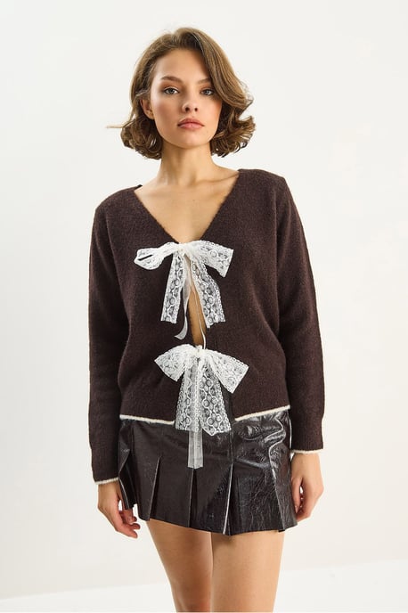 Strick V-Ausschnitt Cardigan mit Spitzenbindeverschluss - Image 3