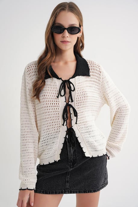 Offener Strick-Cardigan mit kontrastierendem Kragen und Bindeband vorne - Image 4