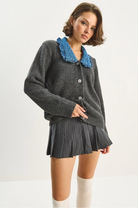 Strickcardigan mit Kragendetail - Image 4