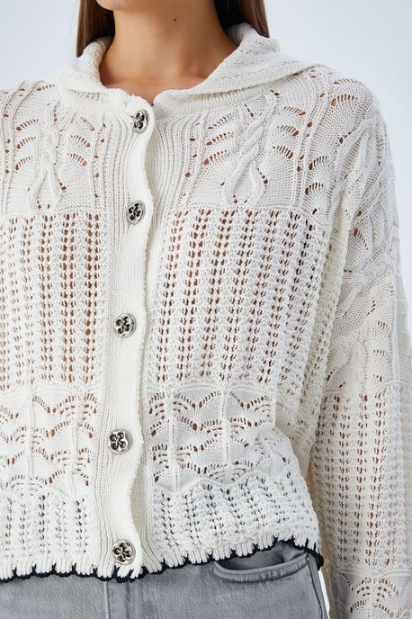 Strukturierter Strickjacke mit Knopfverschluss - Image 3