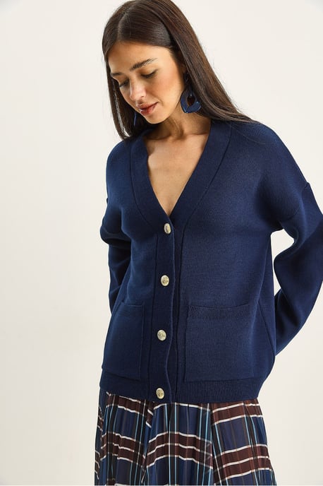 Dicker gerippter V-Ausschnitt-Cardigan mit Knopfverschluss - Image 6