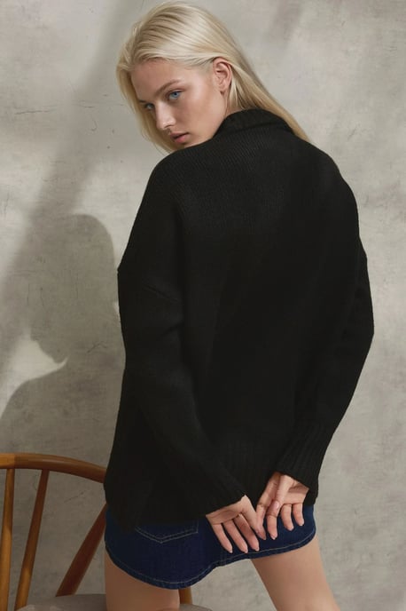 Dicker V-Ausschnitt Strickjacke - Image 5