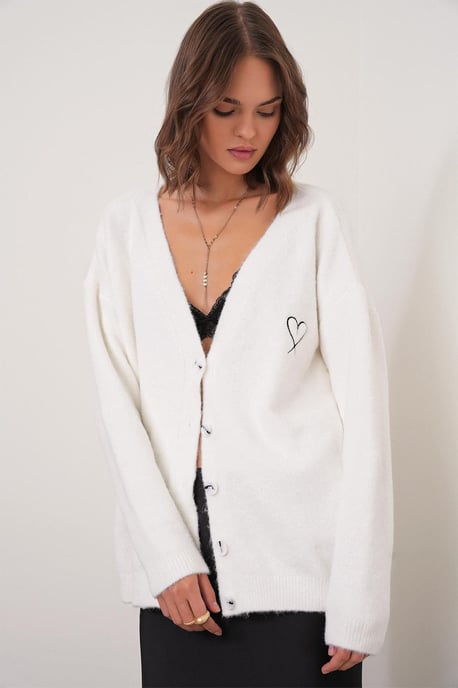 Oversized Strickjacke mit Herzdetails - Image 3