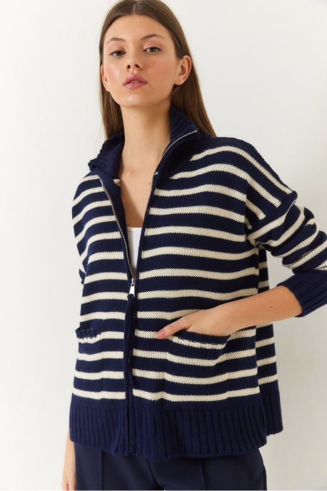 Gestreifter Strick-Cardigan mit Reißverschluss und Taschen - Image 4
