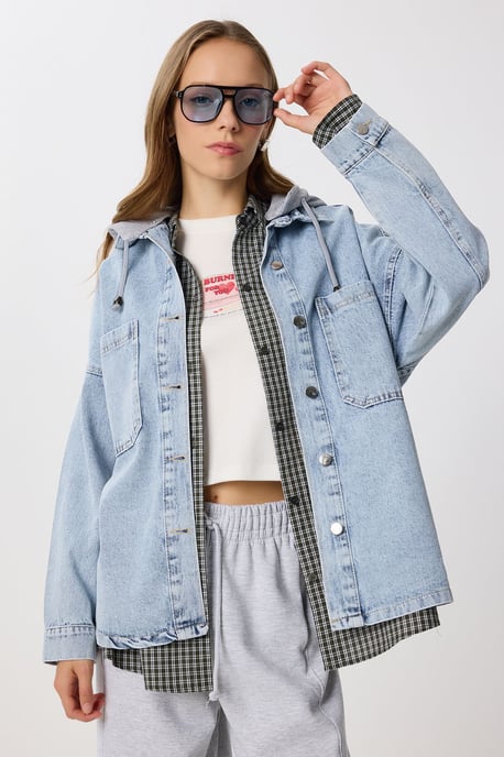 Kapuzdenimjacke - Image 1
