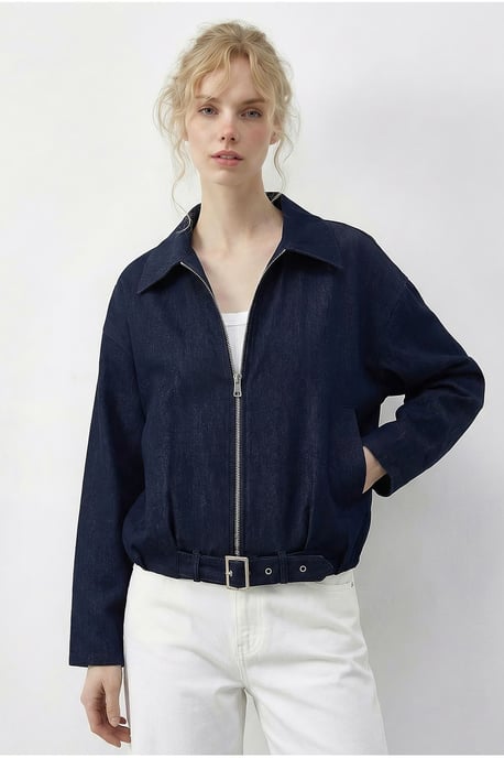 Überdimensionierte Denim-Bomberjacke mit Gürtel - Image 2