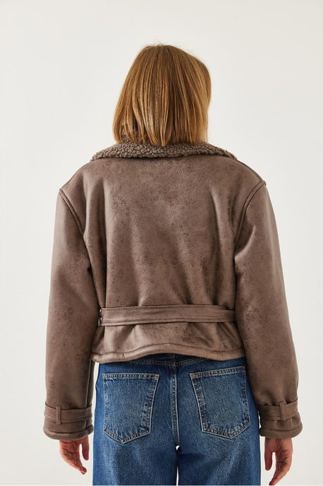 Kunstleder-Cropjacke mit Schal-Kragen - Image 3