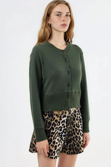 Lässige Cropped-Jacke mit Rundhalsausschnitt und Knopfleiste - Image 2