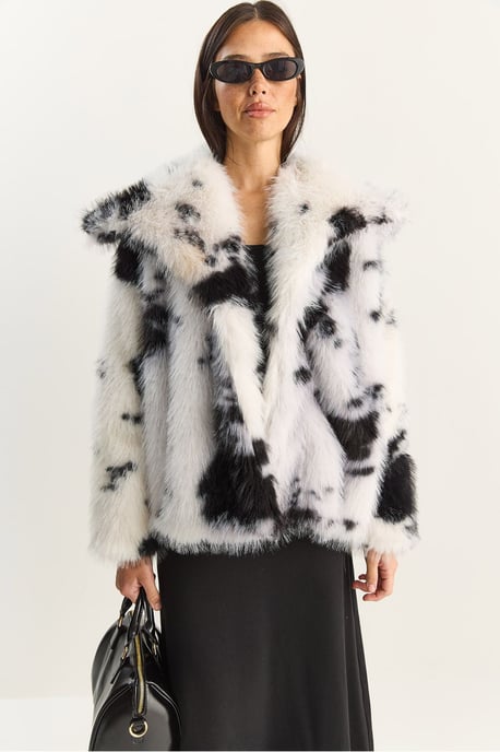 Übergroße Plüschjacke aus Kunstfell - Image 2
