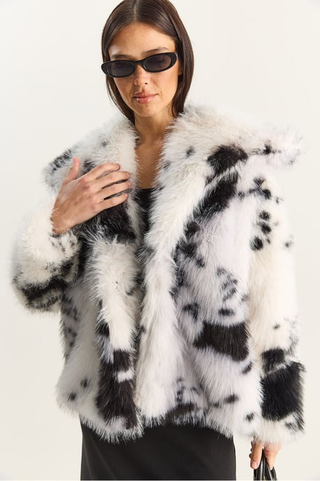 Übergroße Plüschjacke aus Kunstfell - Image 5