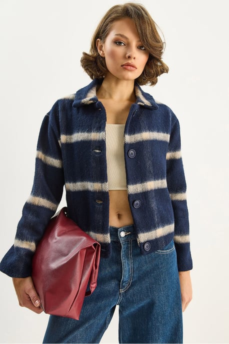 Gestreifte Texturierte Knopf-Front Cropped Jacke - Image 3