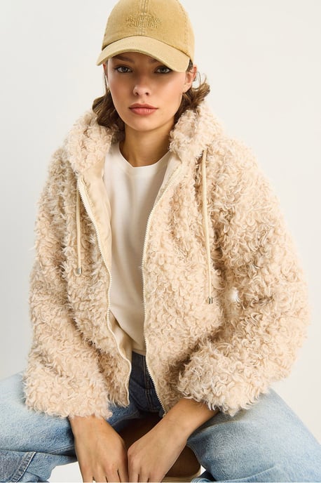 Hooded Fleece Mantel - Image 5
