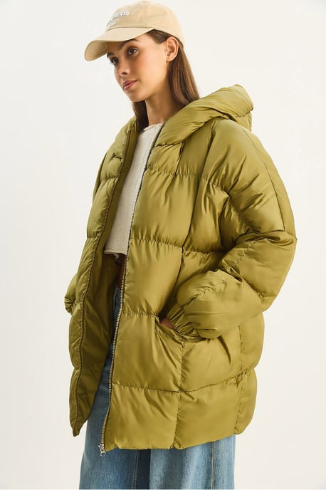 Kapuzensackjacke in Übergröße aus dickem Puffer-Material - Image 4