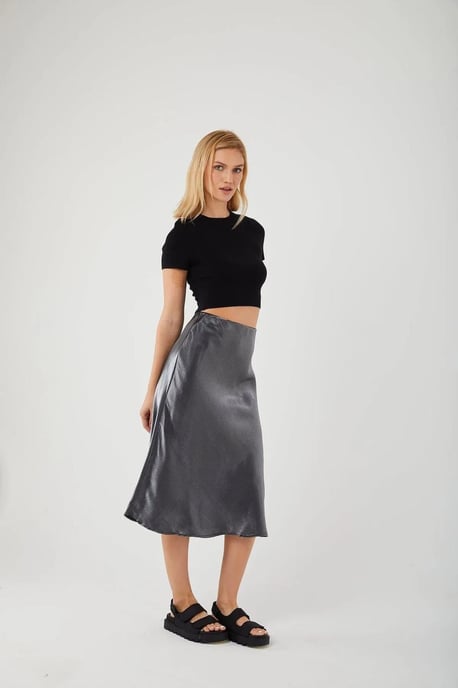 Satin-Midi-Rock mit elastischem Bund - Image 4