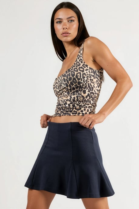 Faltenmini-Shorts - Image 3