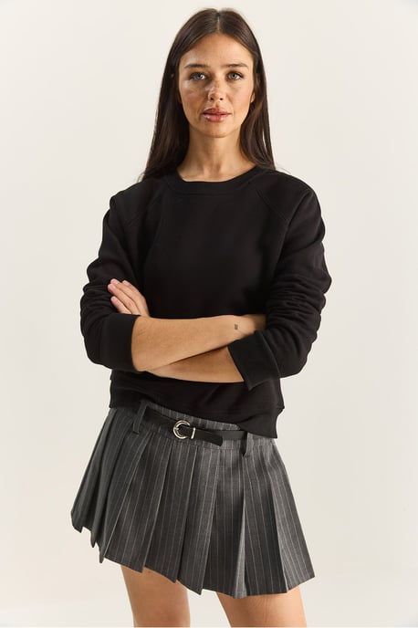 Lässiges Sweatshirt mit Rundhalsausschnitt aus Strick - Image 4