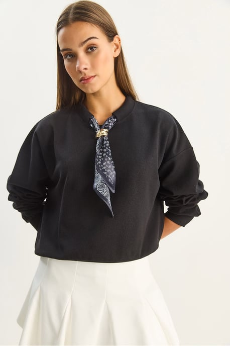 Klassisches Rippen-Sweatshirt mit Schal-Accessoire-Detail - Image 3