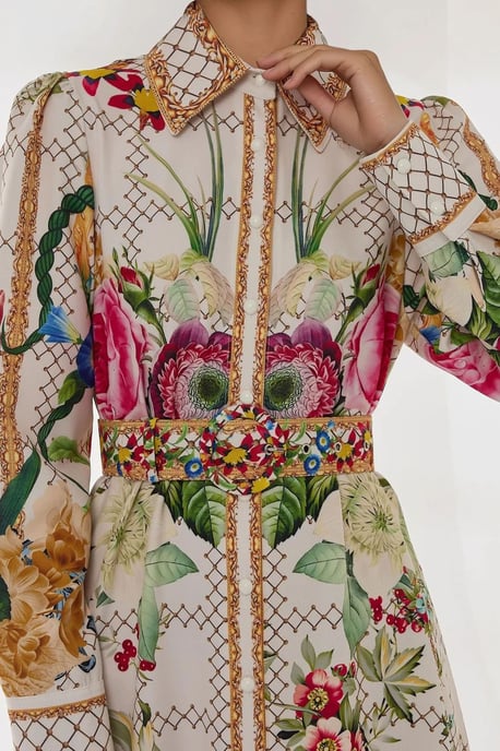 Bedrucktes Maxi-Kleid mit langen Ärmeln und Gürtel - Image 2