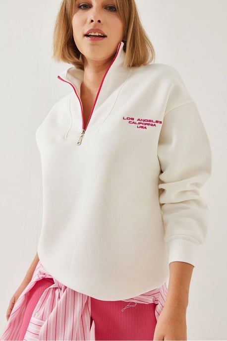 Übergroßer Strickpullover mit Reißverschlusskragen - Image 4
