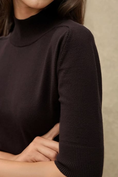 Strukturierter Turtleneck-Crop-Pullover - Image 6