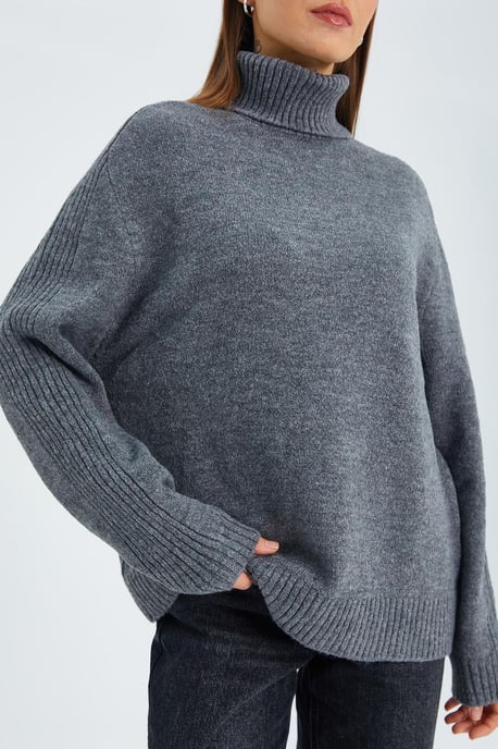 Lässiger Turtleneck-Strickpullover - Image 4