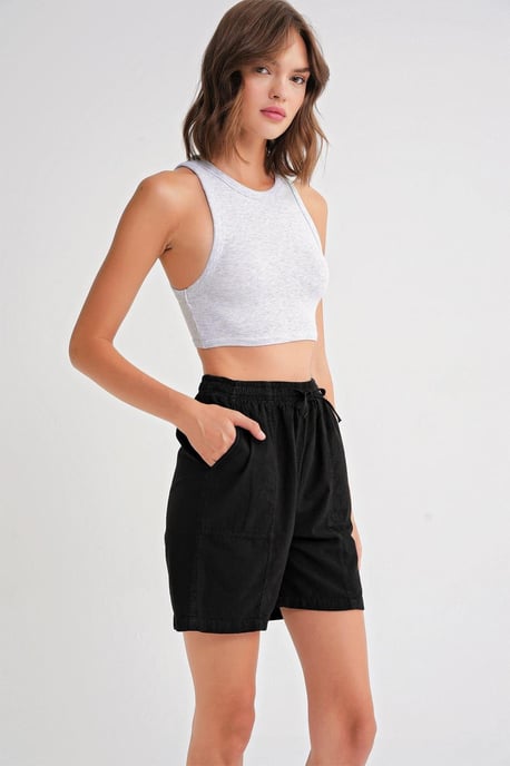 Hoch taillierte Baumwoll-Shorts mit Kordelzug - Image 2