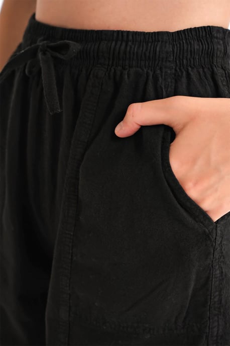 Hoch taillierte Baumwoll-Shorts mit Kordelzug - Image 5