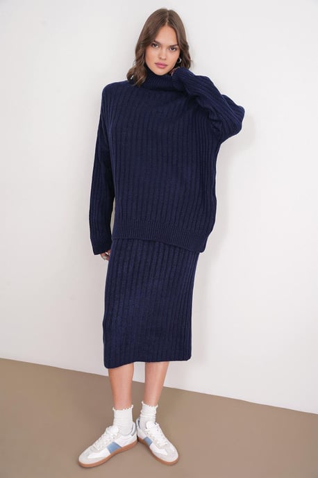 Übergroßer Rippstrick-Turtleneck-Pullover - Image 2