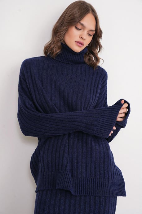 Übergroßer Rippstrick-Turtleneck-Pullover - Image 4