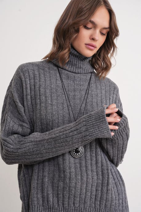 Oversize Rippstrick Rollkragenpullover - Image 4