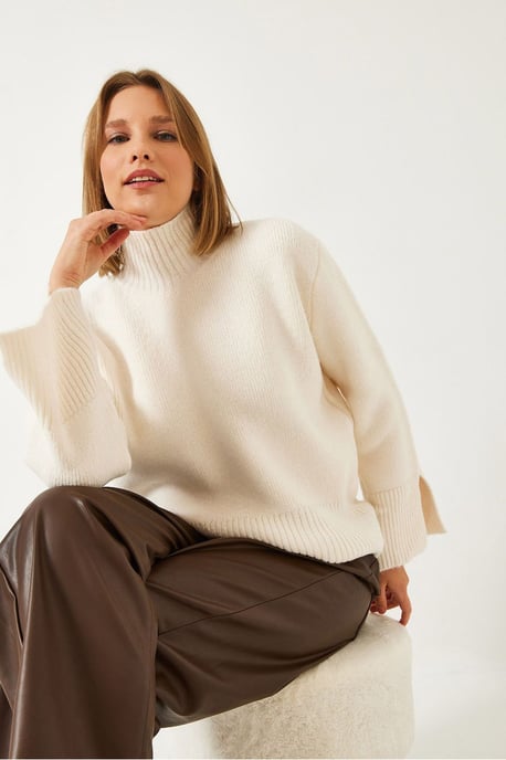 Rollkragen-Relaxed-Fit-Pullover mit Schlitzdetails - Image 2