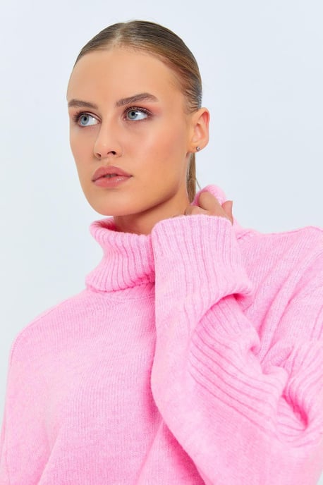 Lockerer Pullover mit Stehkragen - Image 5