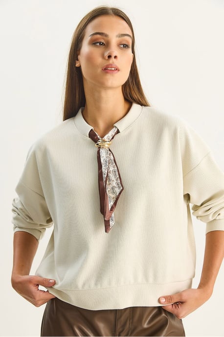 Sweatshirt mit Rundhalsausschnitt und Rippstruktur mit Schal-Accessoire-Detail - Image 5