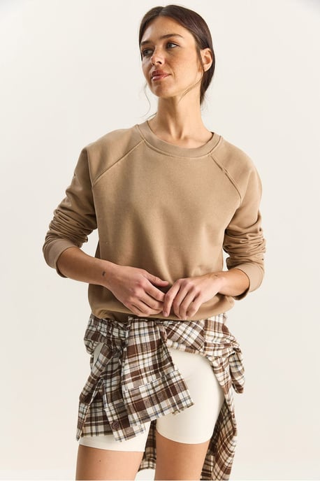 Lässig geschnittenes Rundhals-Strick-Sweatshirt - Image 5